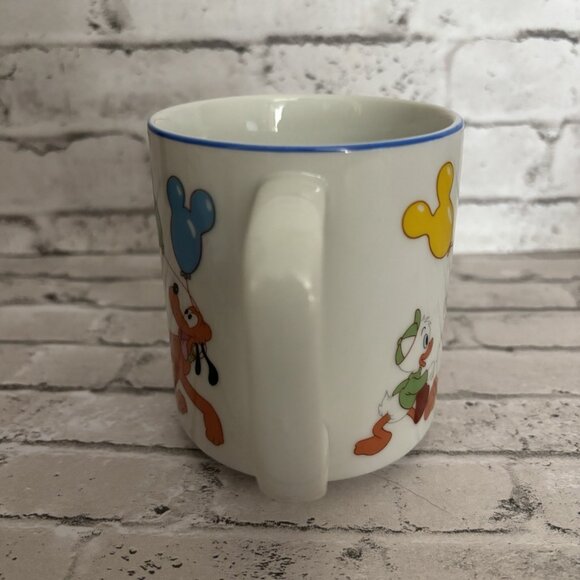 The Disney Store Mickey Minnie Goofy Donald Pluto Louie Ceramic Coffee Mug 8oz - Picture 4 of 7